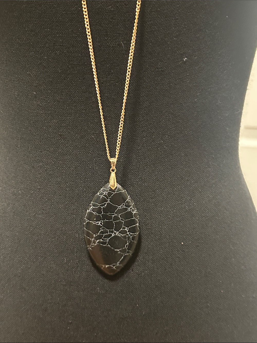 Gold Chain Necklace and earrings with Black Marbled Pendant